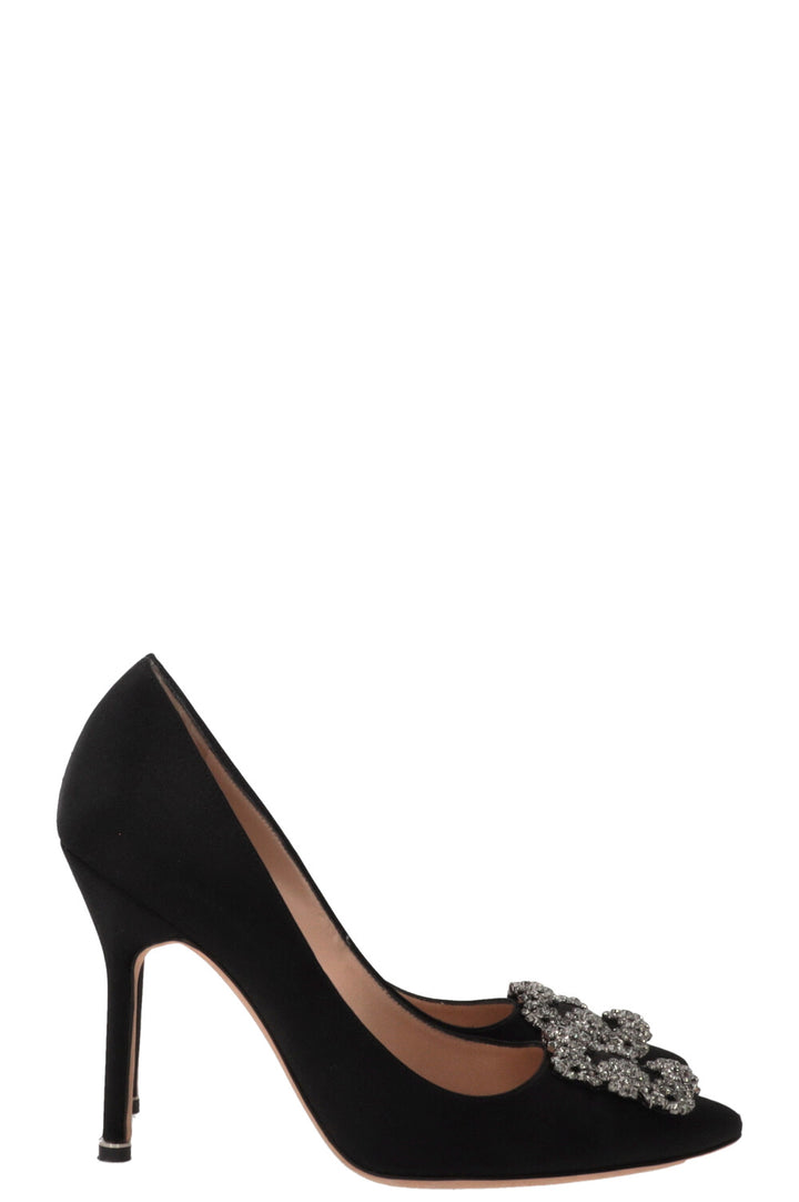 MANOLO BLAHNIK Hangisi Pumps Satin Black