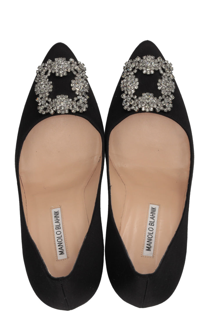 MANOLO BLAHNIK Hangisi Pumps Satin Black