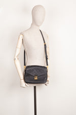 LOUIS VUITTON Pochette Metis Empreinte Black