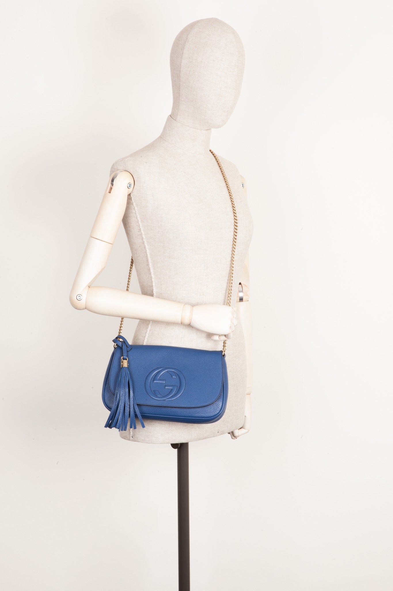 GUCCI Soho Chain Crossbody Bag Blue – REAWAKE