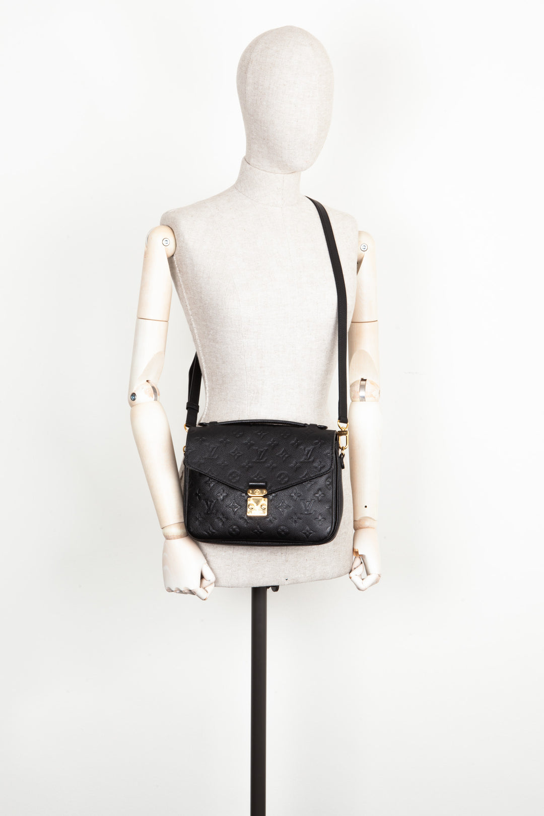 LOUIS VUITTON Pochette Metis Black MNG Empreinte – REAWAKE