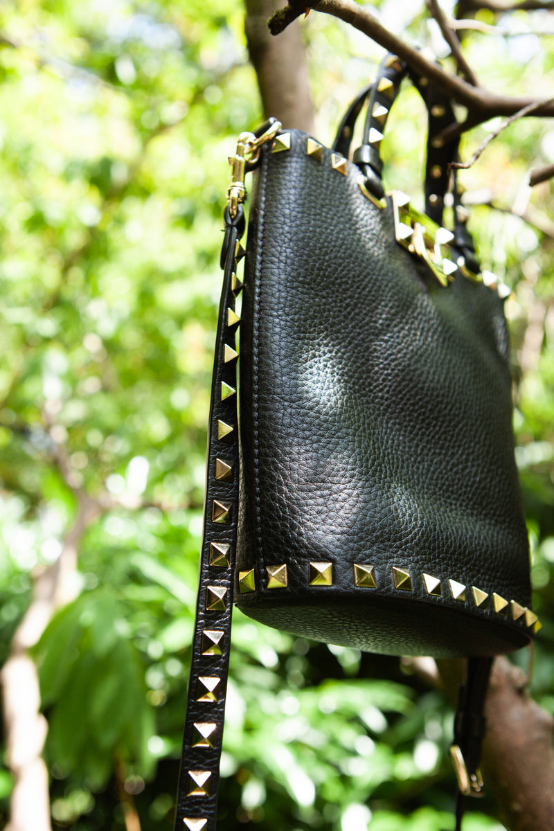 VALENTINO Rockstud Flip Lock Bucket Bag Black