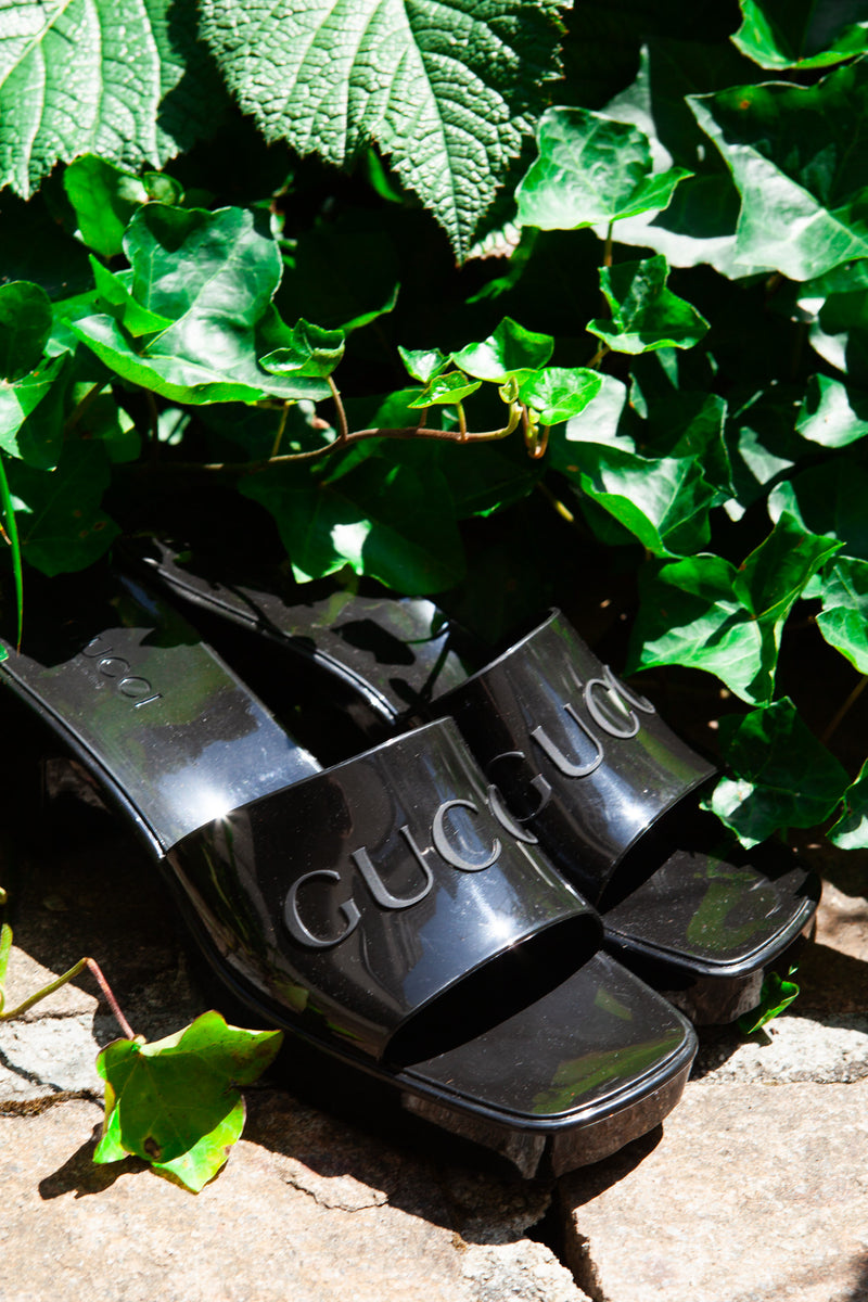 GUCCI Rubber Slide Sandals Black