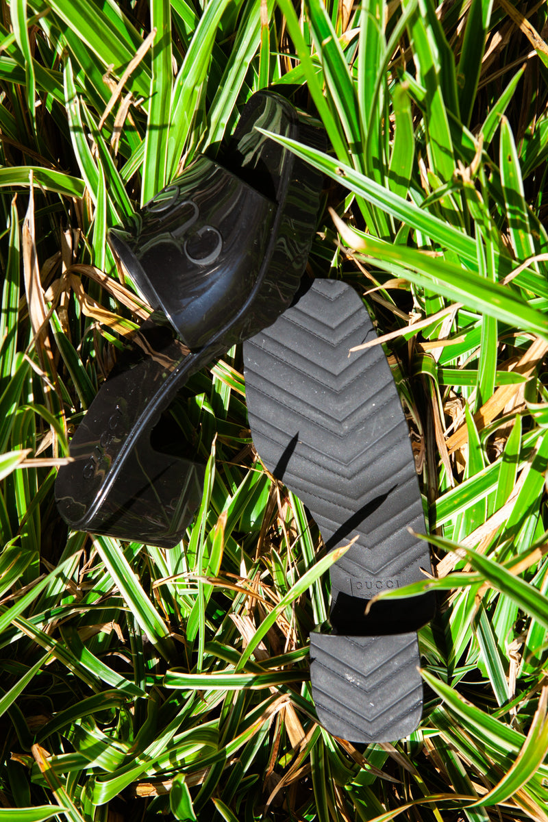 GUCCI Rubber Slide Sandals Black