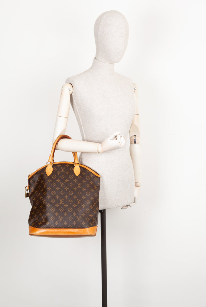 LOUIS VUITTON Lockit MM Monogram Canvas