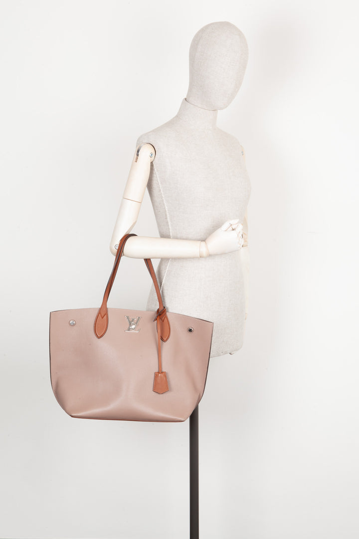 LOUIS VUITTON Lockme Go Tote Bag Bicolor