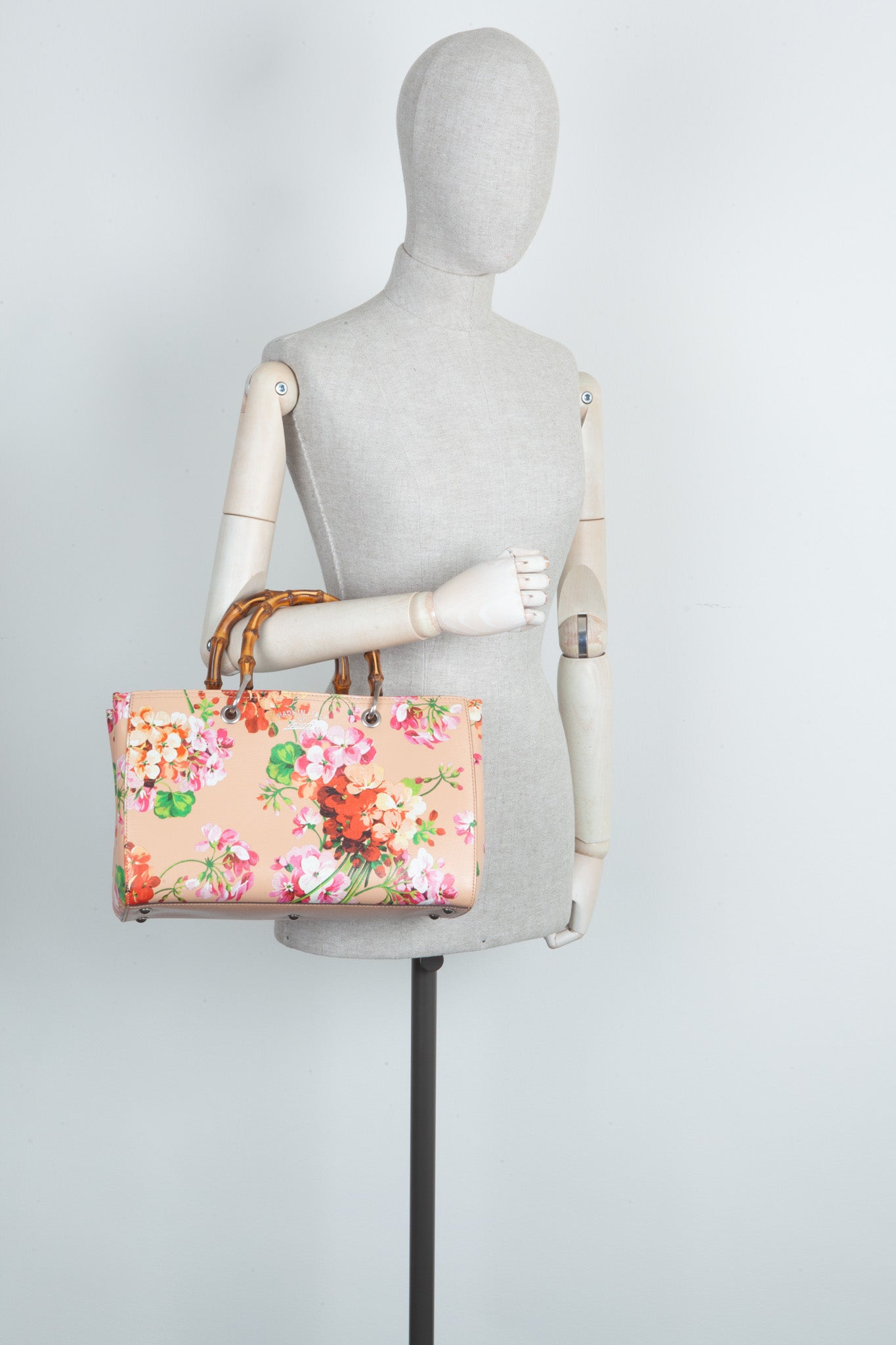 Gucci bloom tote 2025 pink