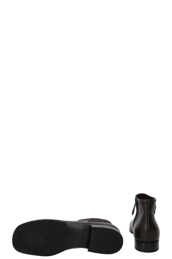 Boots à logo MIU MIU en cuir marron