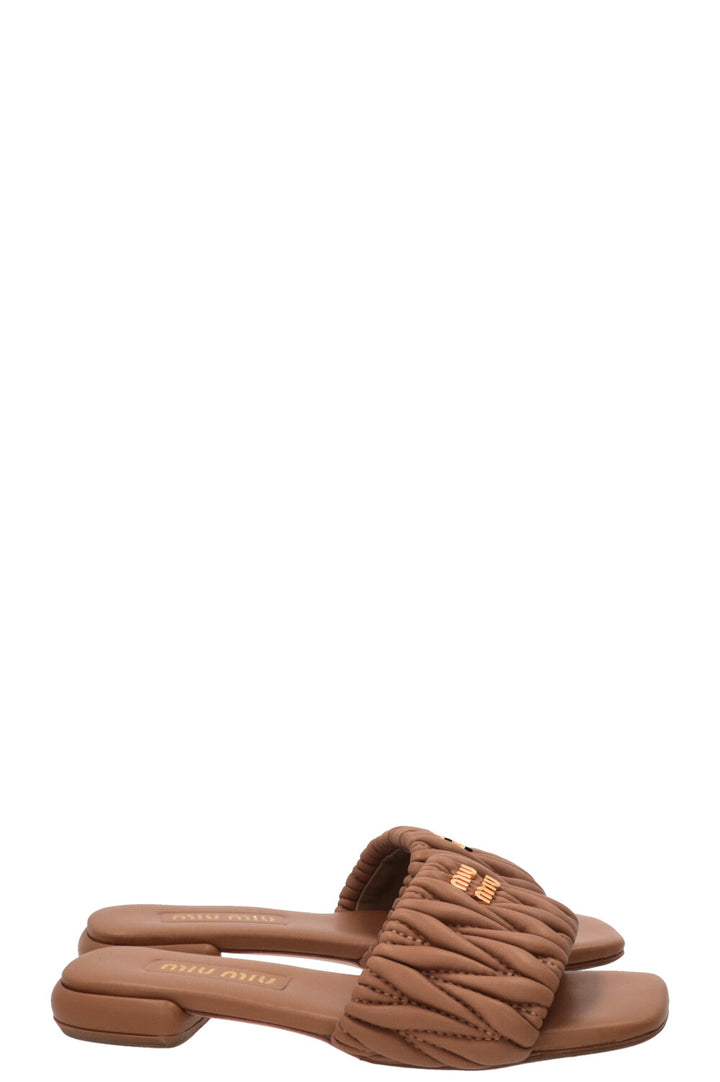 MIUMIU Matelassé Slides Leather Caramel