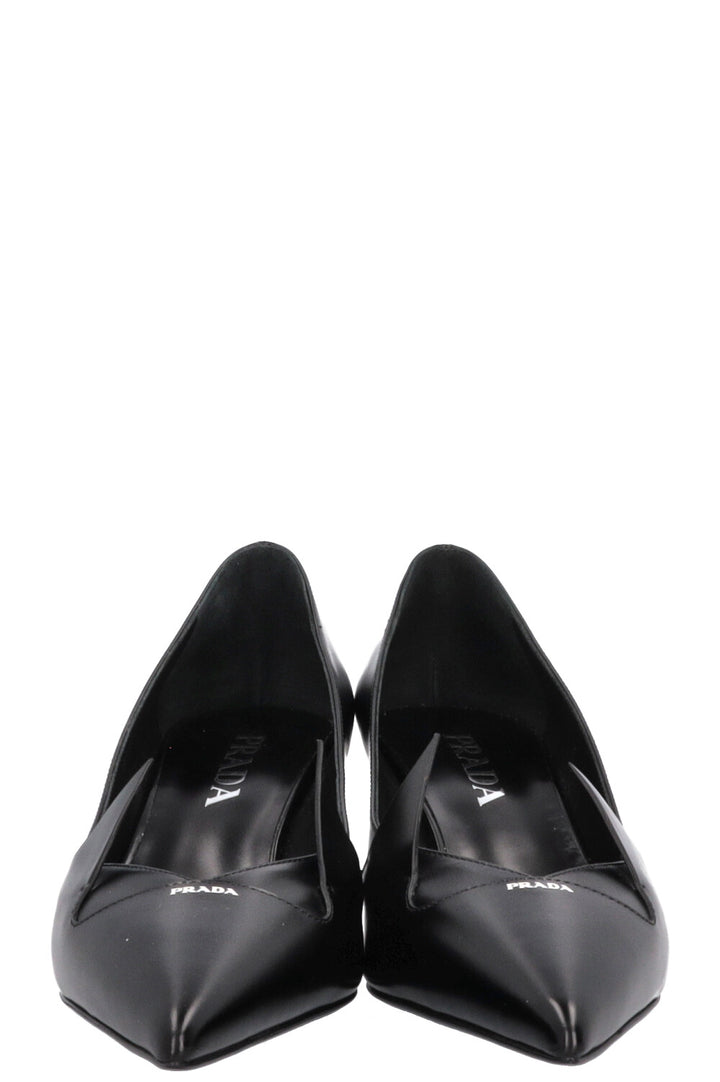 Escarpins géométriques à logo PRADA noirs