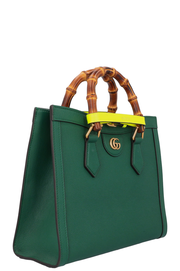 GUCCI Small Diana Bag Leather Green