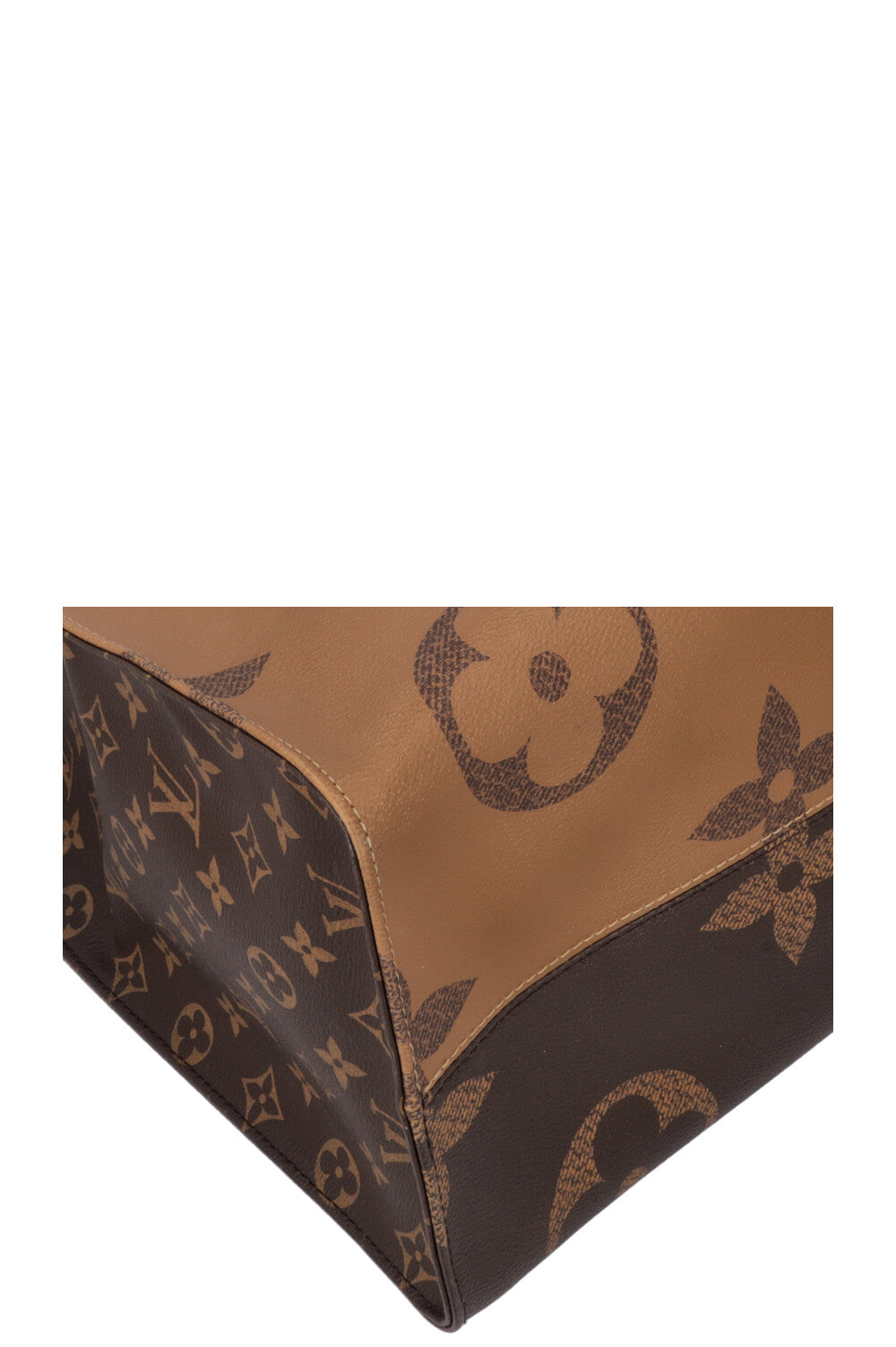 LOUIS VUITTON Onthego GM Giant Monogram Canvas