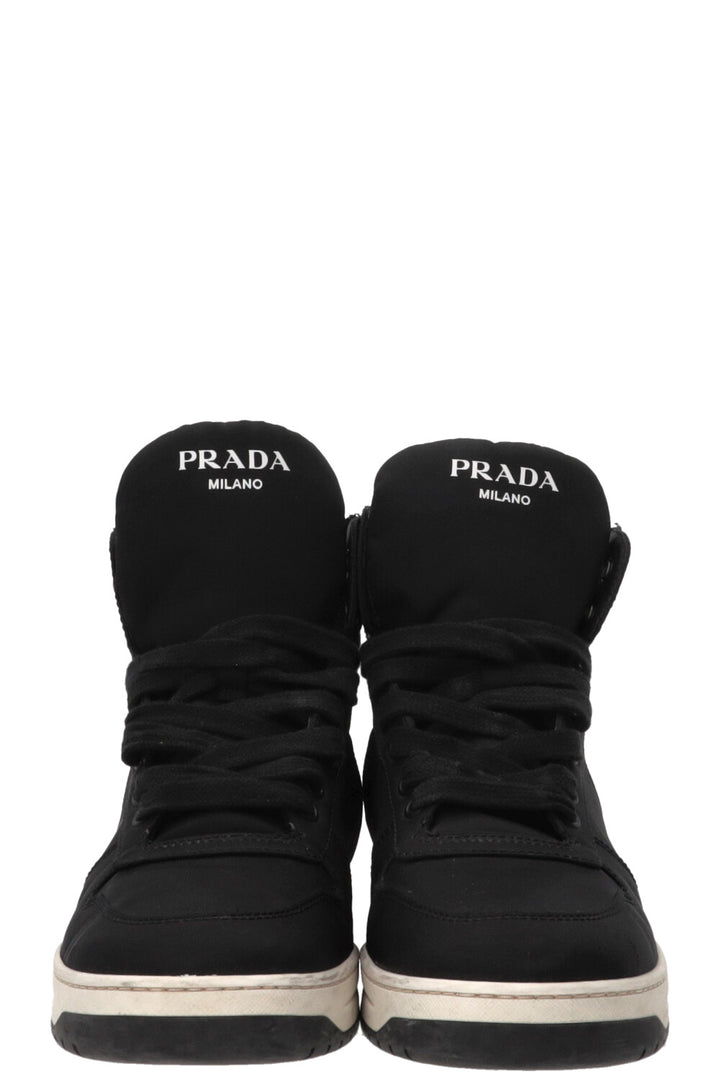 Baskets montantes Prada Triangle en nylon noir
