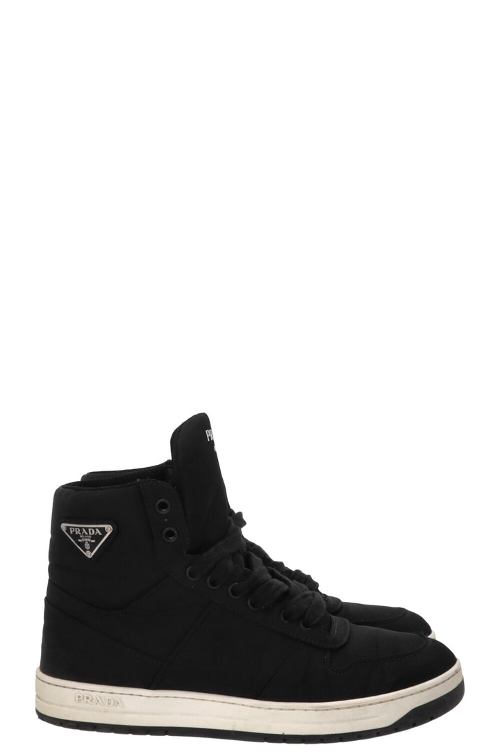 Baskets montantes Prada Triangle en nylon noir