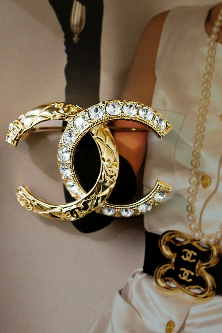 CHANEL CC Brooch Crystals Gold