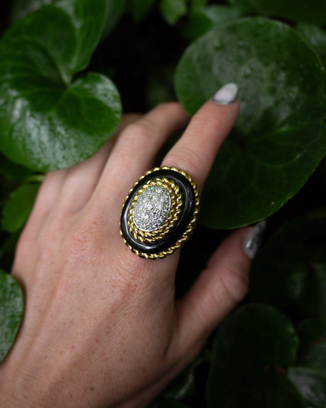 VINTAGE JEWELRY Diamond Onyx Ring Gold