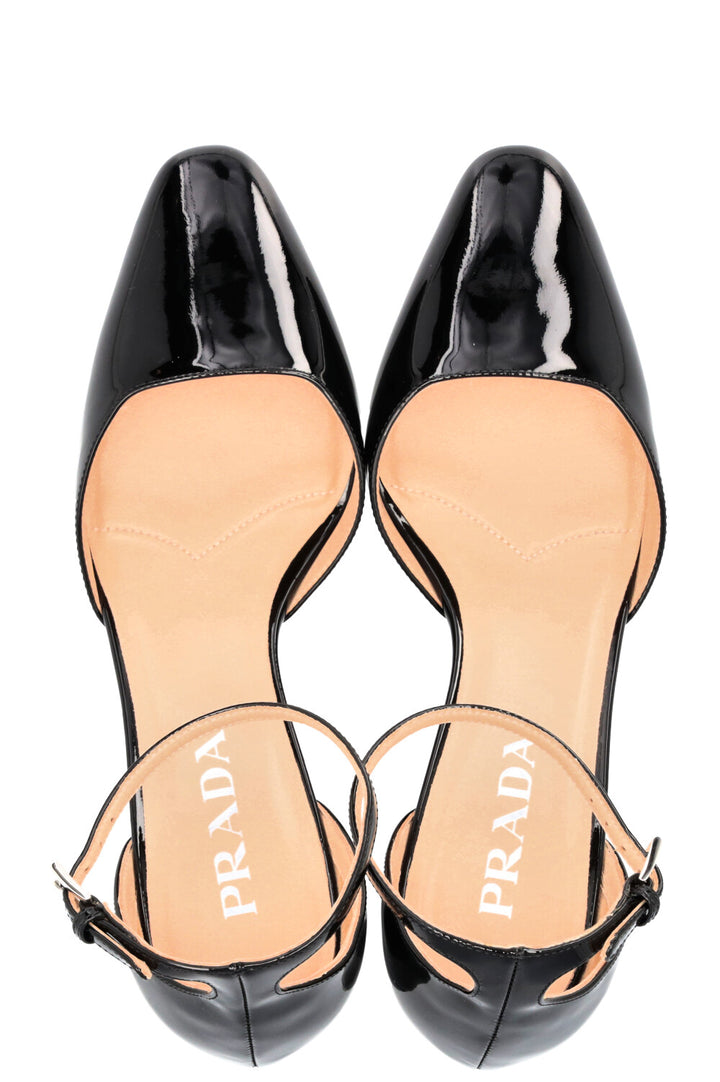 Escarpins PRADA à logo triangle, vernis noir