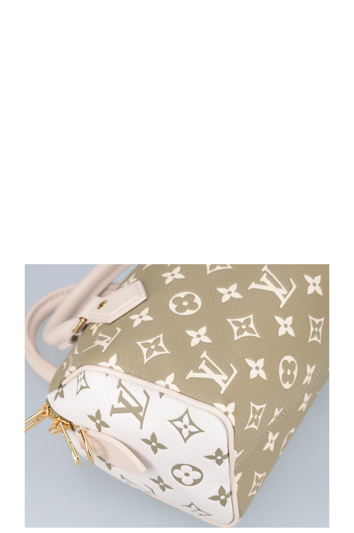 LOUIS VUITTON Speedy Bandoulière 20 MNG Empreinte Khaki White