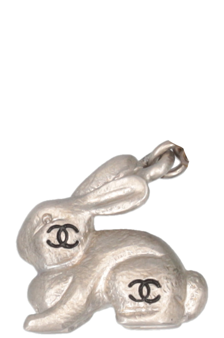 Collier CHANEL 2005 Bunny Leave Stone en argent