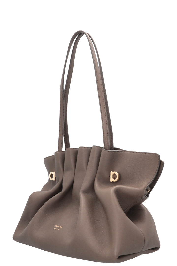 SALVATORE FERRAGAMO Soft Bag Étoupe