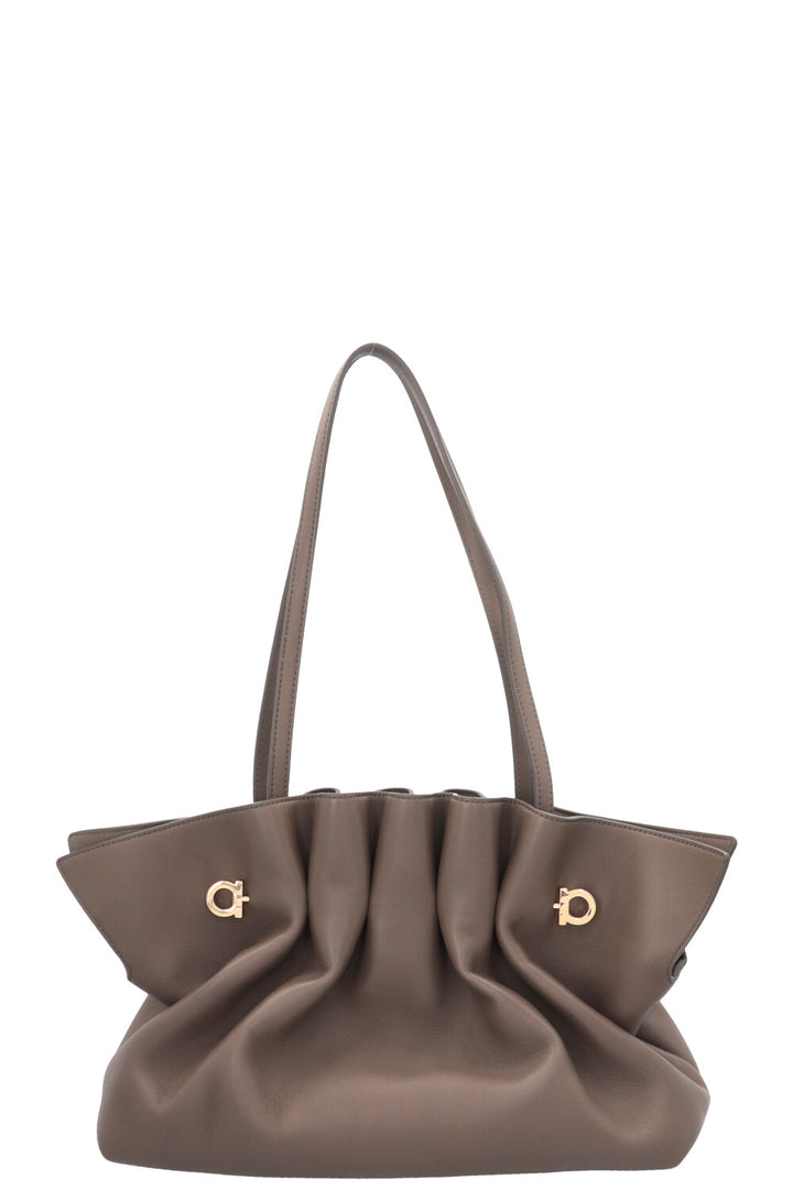 SALVATORE FERRAGAMO Soft Bag Étoupe