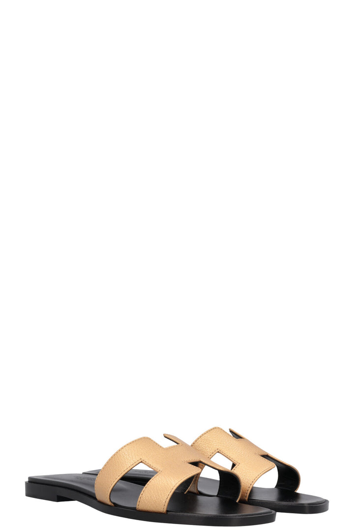 HERMÈS Oran Flats Metallic Gold