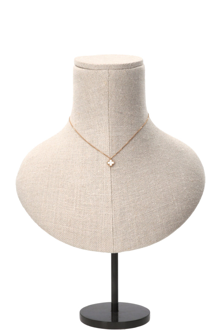 VAN CLEEF & ARPELS Sweet Alhambra or jaune 18K nacre