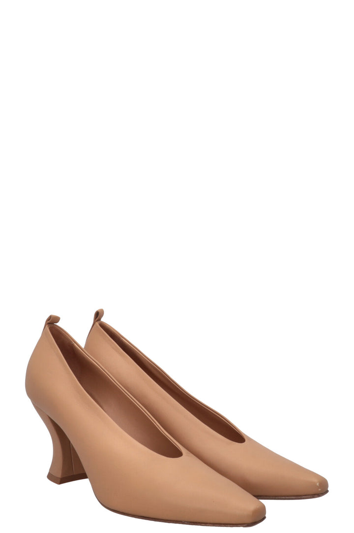 BOTTEGA VENETA Pumps Beige
