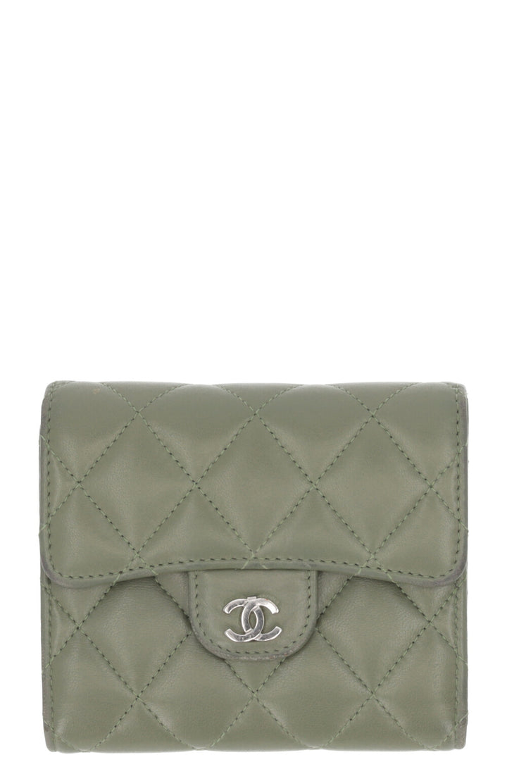 CHANEL Classic Wallet Leather Green