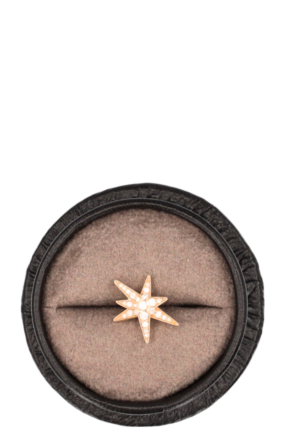 OLE LYNGGAARD Funky Star Earring 18k Yellow Gold Diamonds