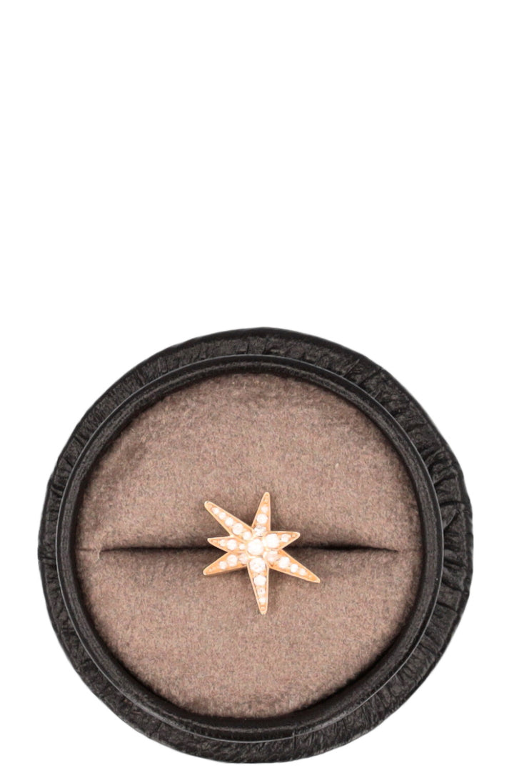 OLE LYNGGAARD Funky Star Earring 18k Yellow Gold Diamonds