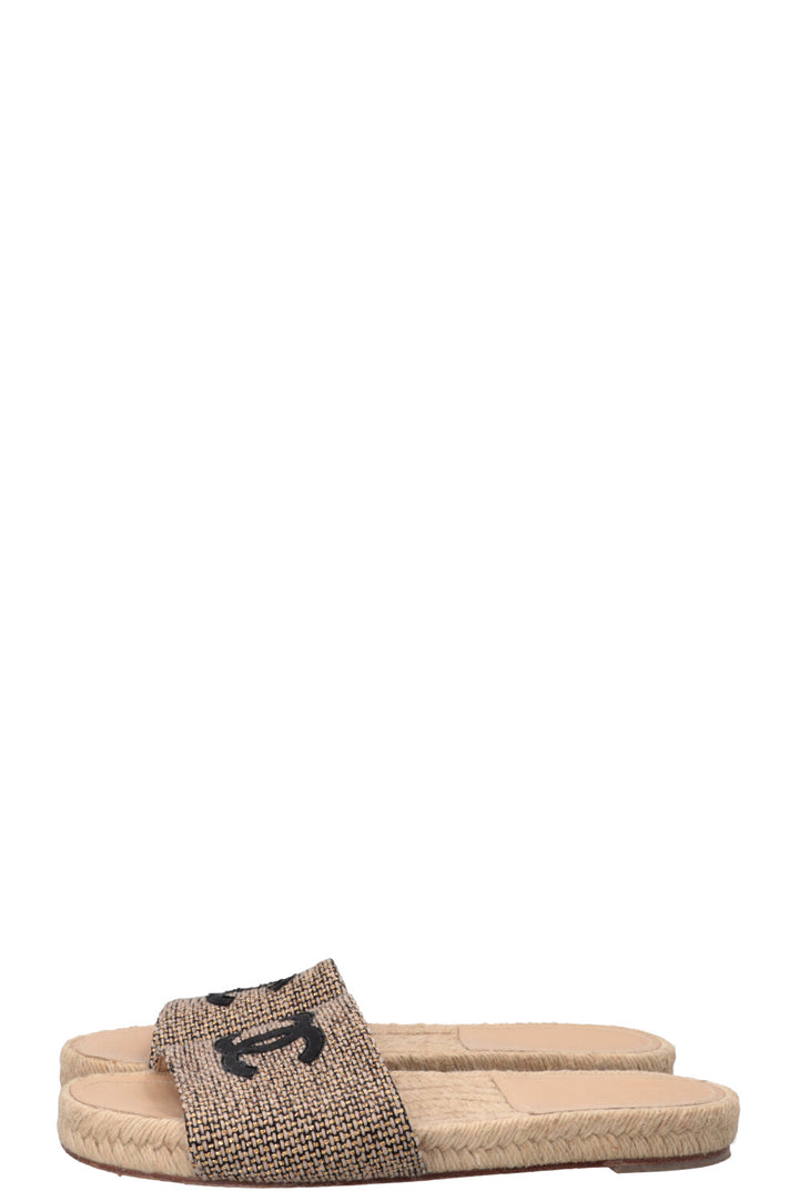 CHANEL CC espadrilles