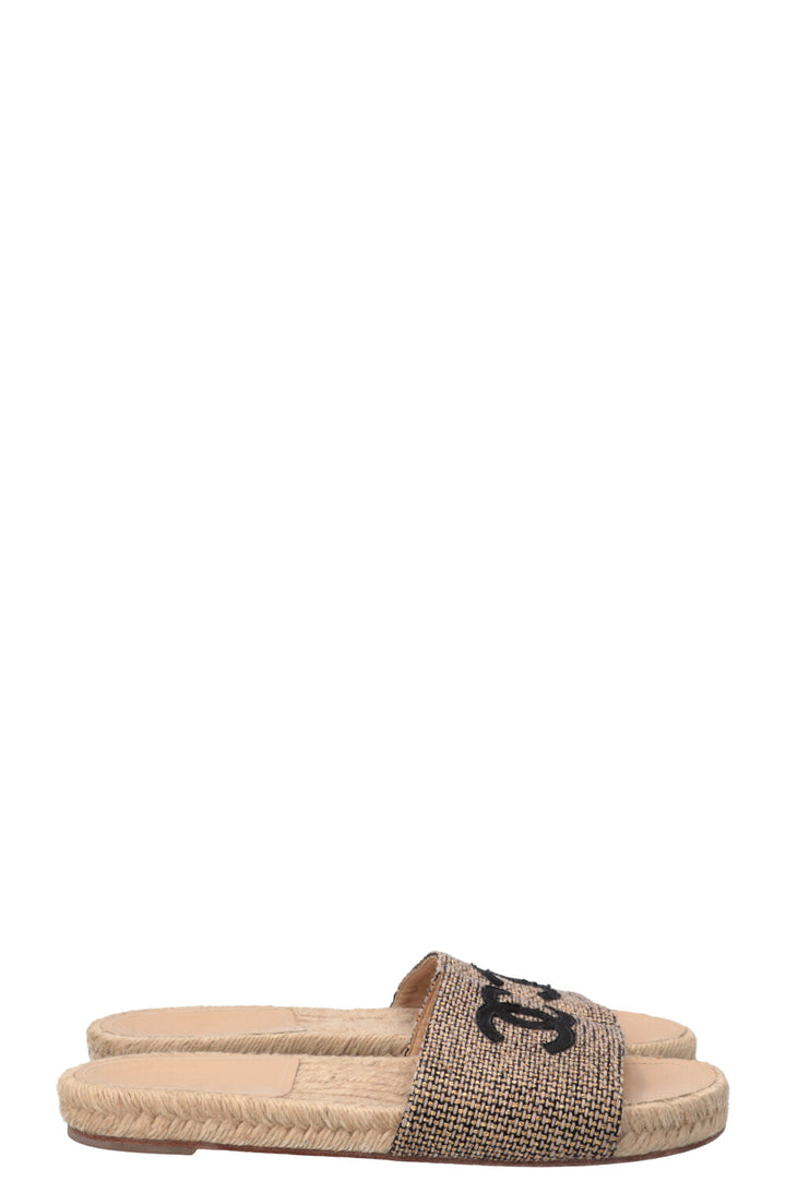 CHANEL CC espadrilles