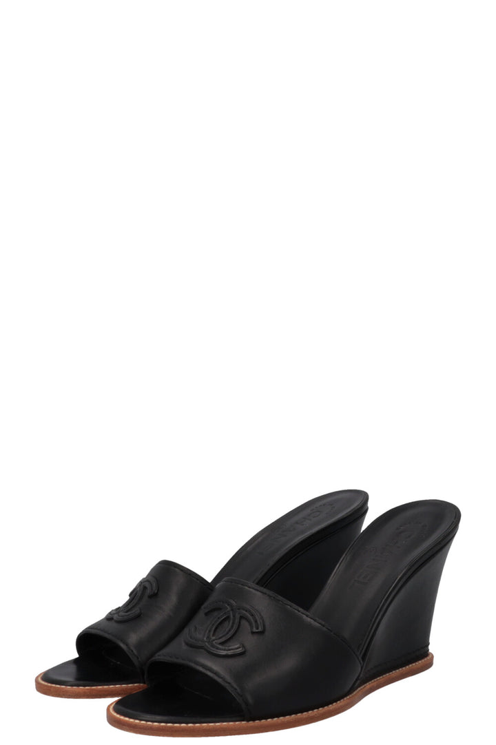 CHANEL CC Wedges Leather Black