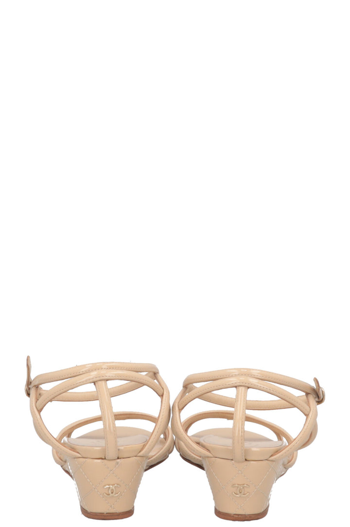 CHANEL Wedges Patent Nude