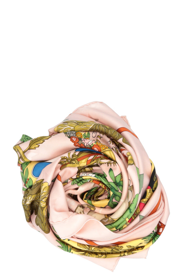 HERMÈS Emblèmes De L'Europe 90 Scarf Silk Blush Pink Olive