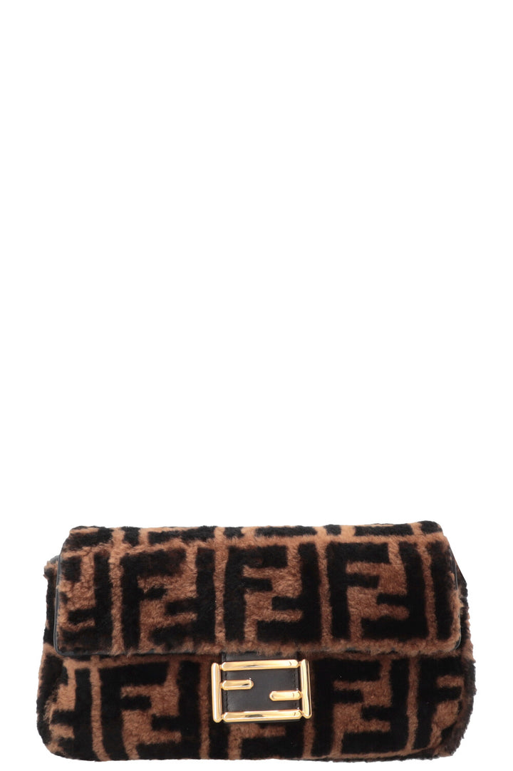 FENDI Sac baguette en peau de mouton retournée Zucca Marron