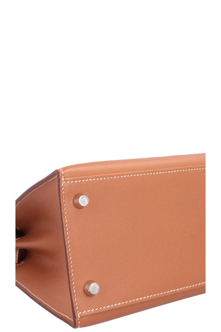 HERMÈS Kelly 28 Sellier Veau Madame Gold