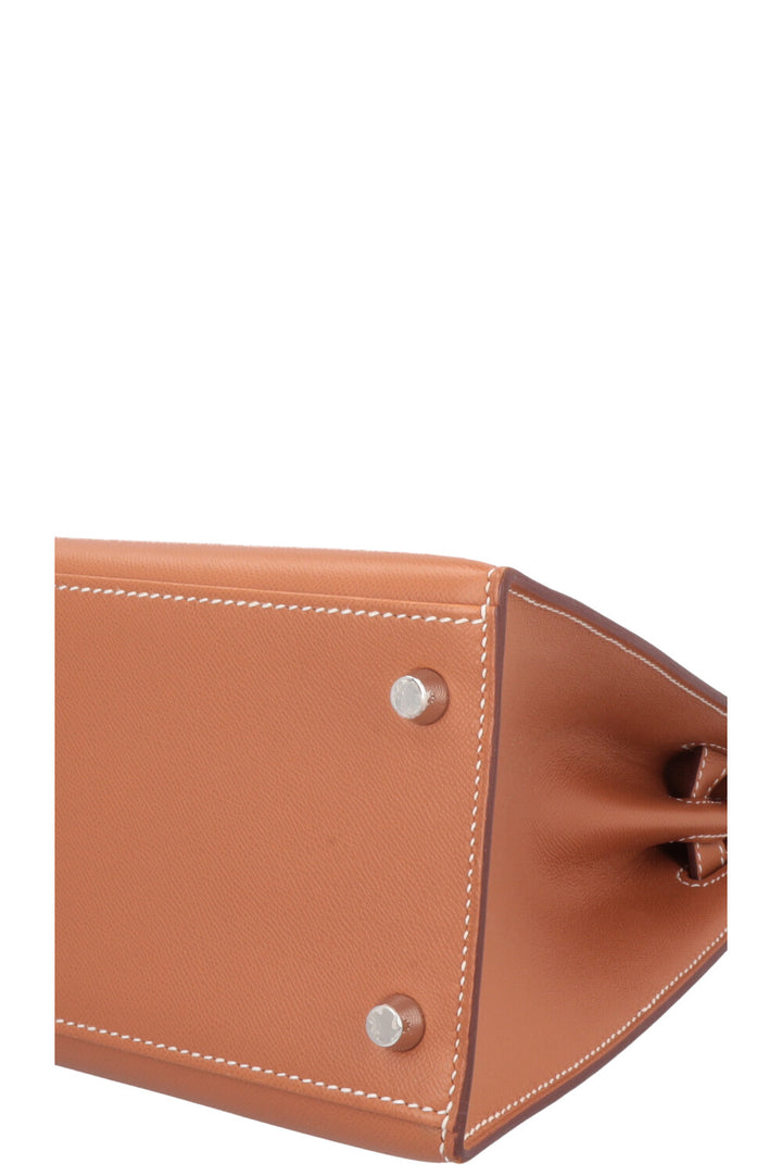 HERMÈS Kelly 28 Sellier Veau Madame Gold