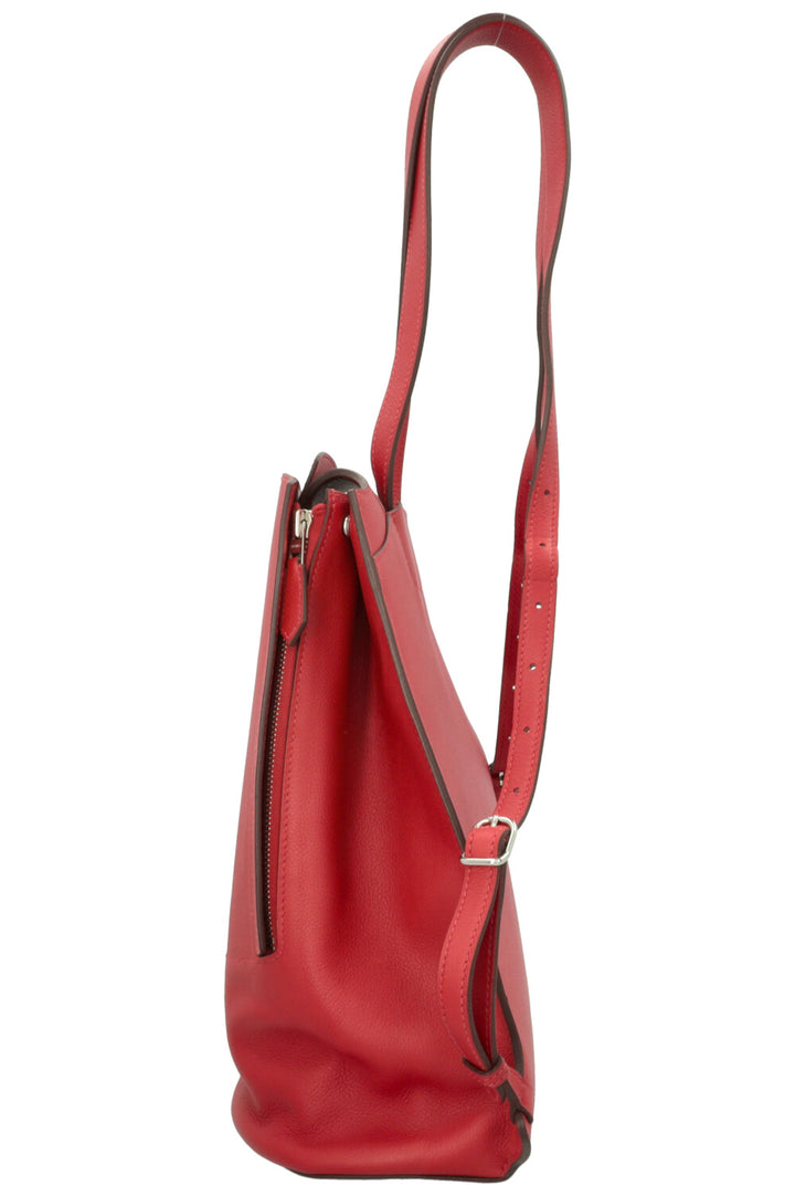 HERMÈS GR24 Backpack Red