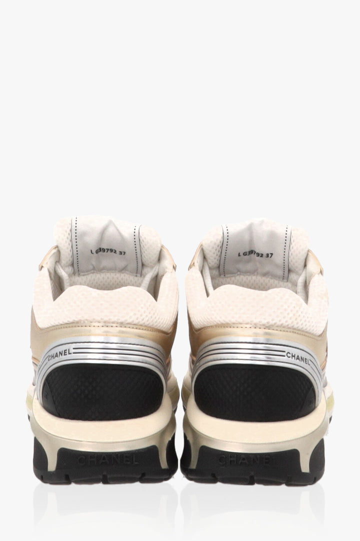 Chanel Sneaker Weiss Gr 40 Reflektion