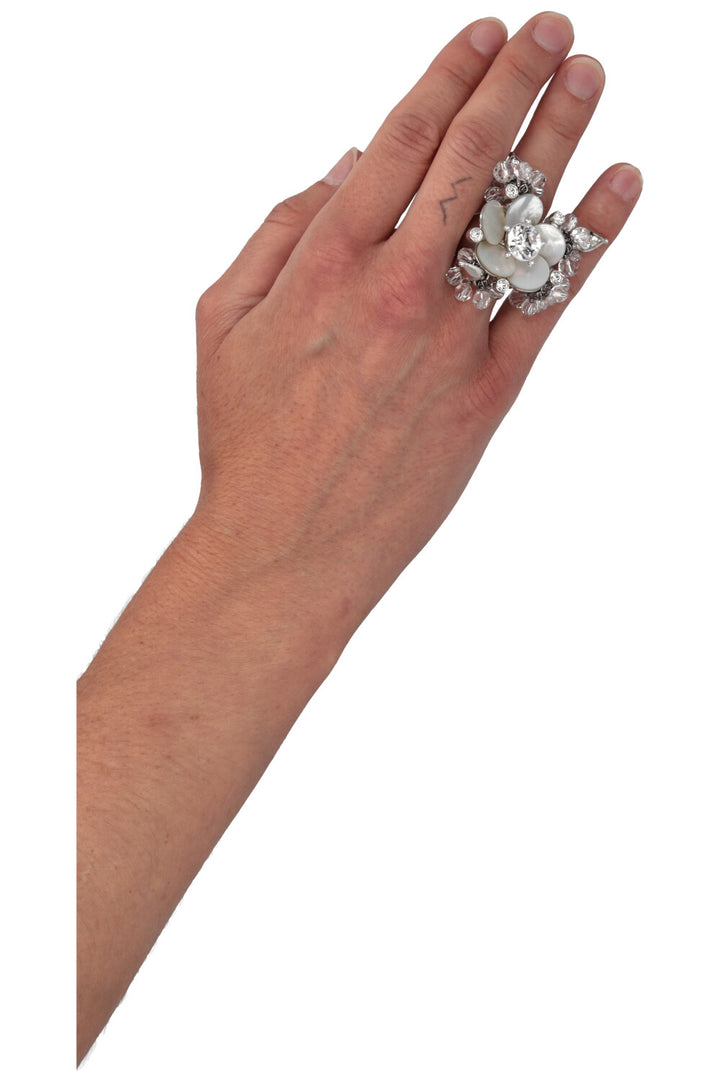 CHRISTIAN DIOR Floral Ring Silver MOP
