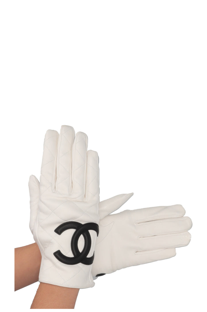 CHANEL CC Gloves Leather White