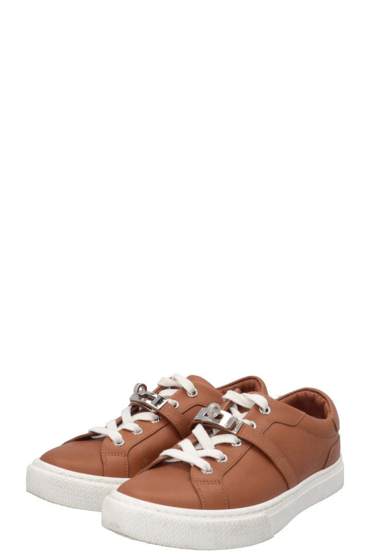 Baskets Hermès Day en cuir marron