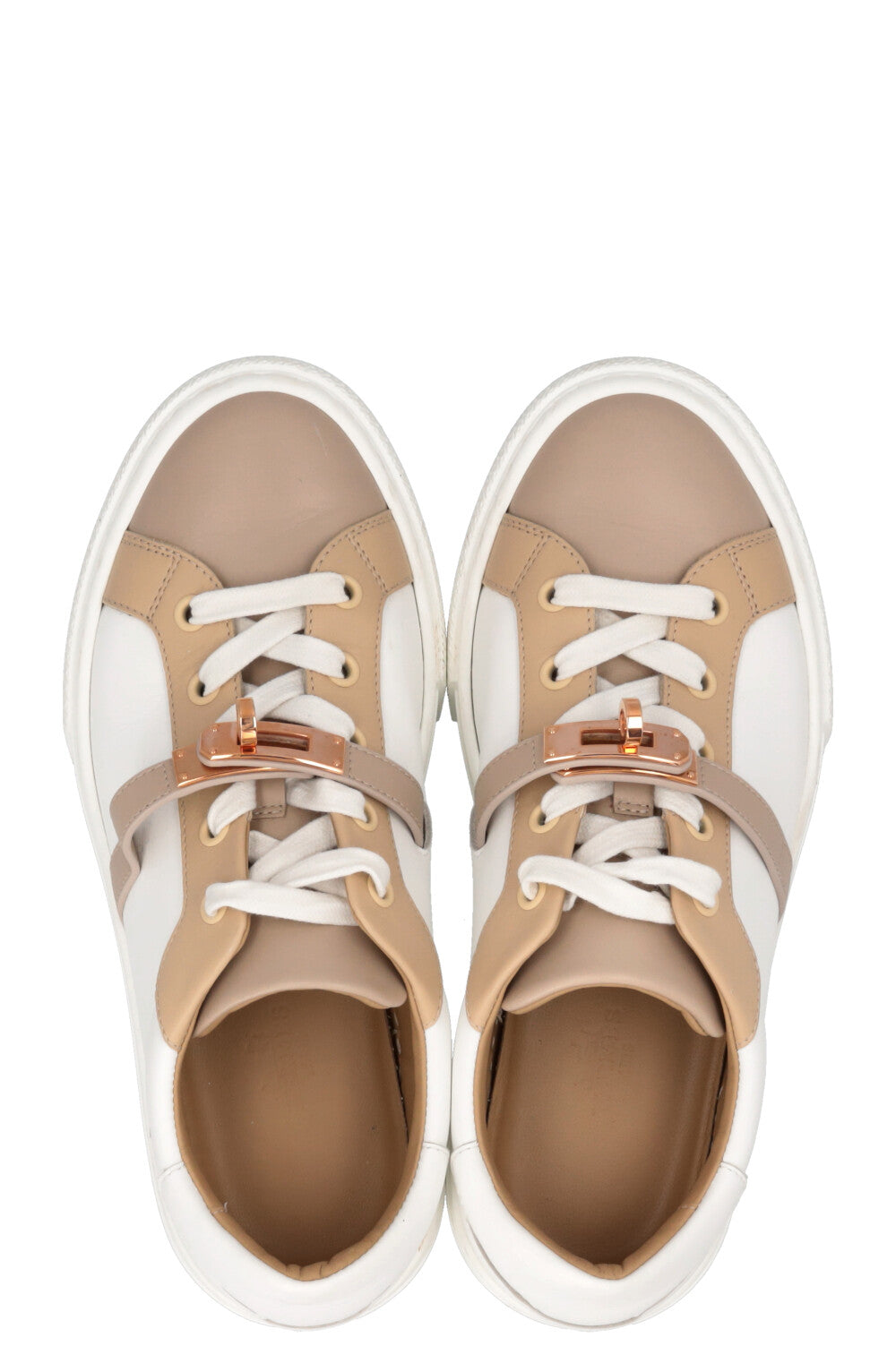 Baskets Hermès Day en cuir beige et blanc