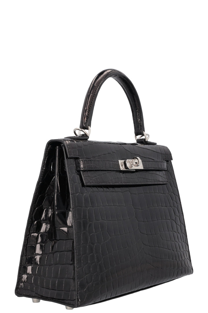 HERMÈS Kelly 25 Sellier Crocodile Niloticus Lisse Noir