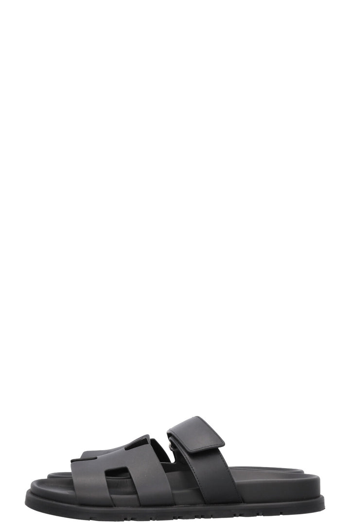 HERMÈS Chypre Flats Leather Noir