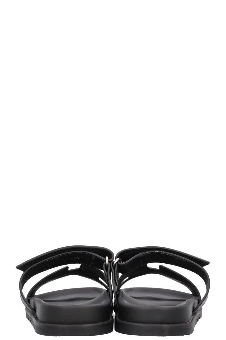 HERMÈS Chypre Flats Leather Noir
