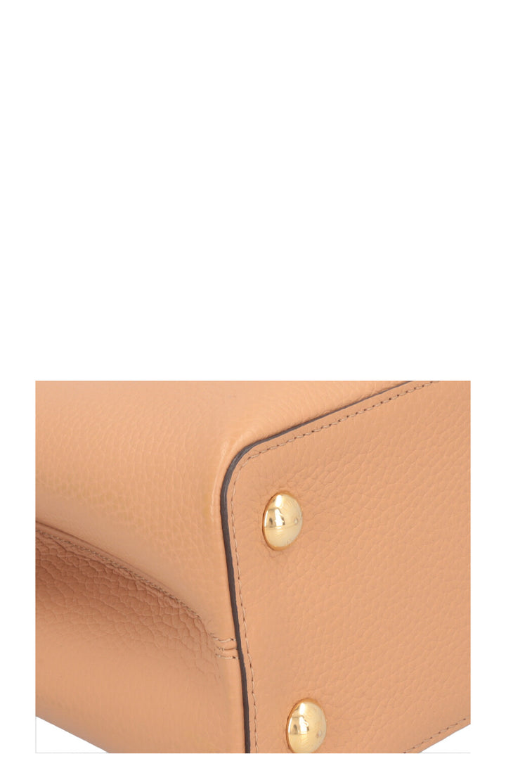 LOUIS VUITTON Capucines MM Caramel