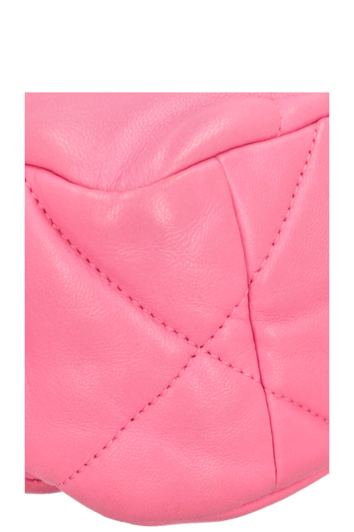 CHANEL 19 Small Bag Pink